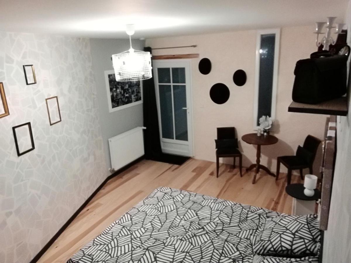 Un Nid Pour La Nuit, Chambres D'Hotes Saint-Géry エクステリア 写真